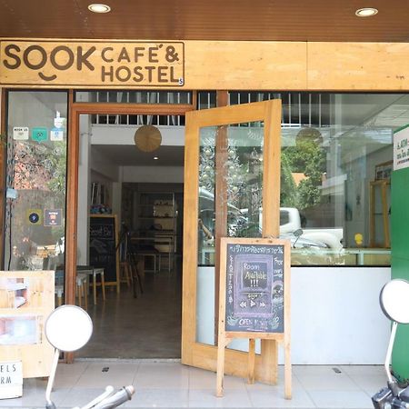 Sook Cafe And Youth Hostel チェンライ エクステリア 写真