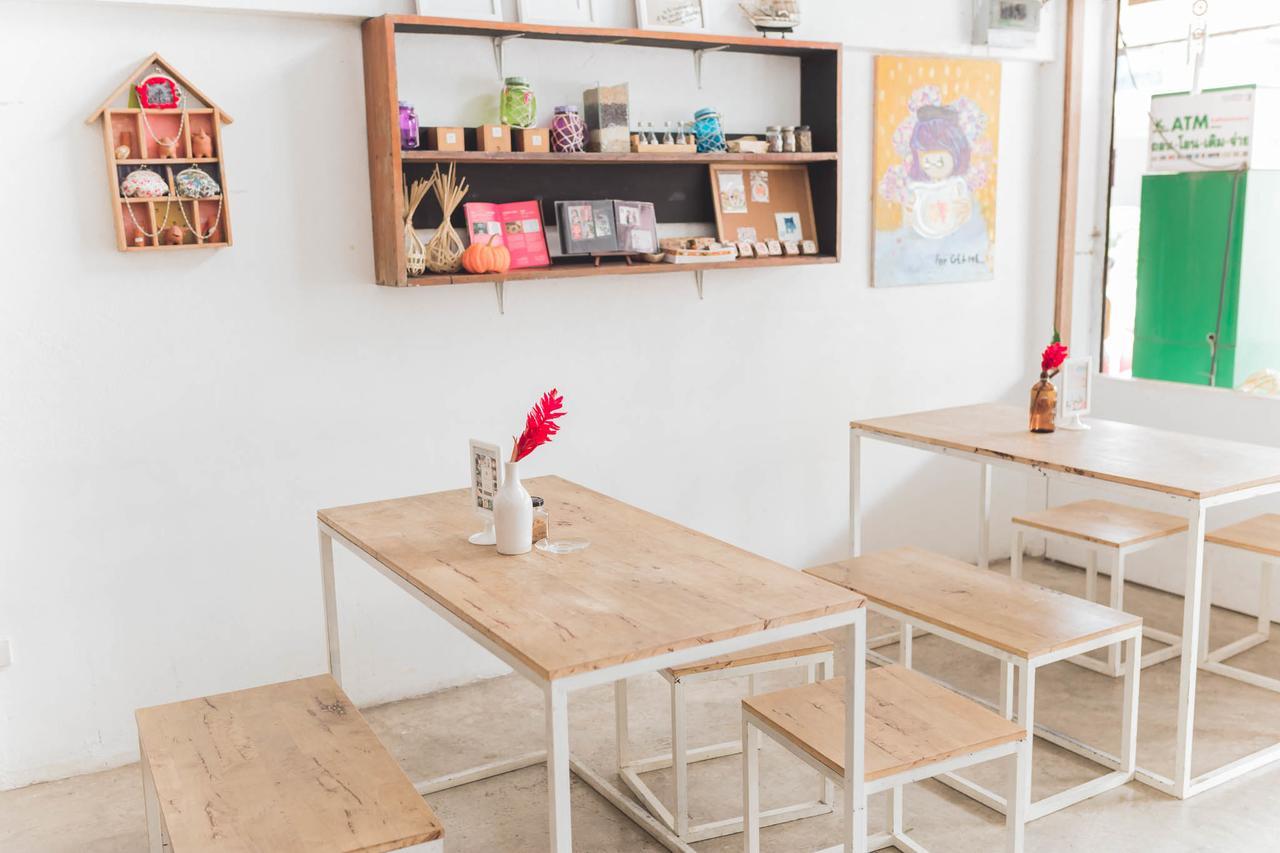 Sook Cafe And Youth Hostel チェンライ エクステリア 写真