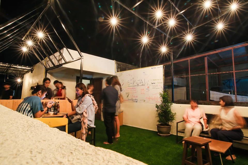 Sook Cafe And Youth Hostel チェンライ エクステリア 写真